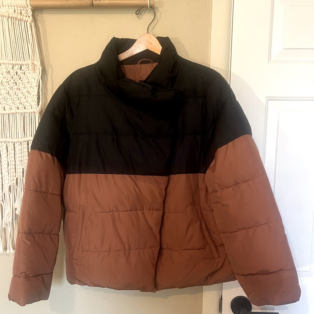 The colorblack Eco puffer jacket